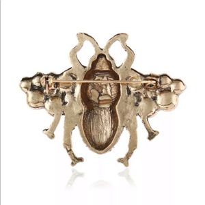 Jewelry - 🆕 PEARL RHINESTONE BROOCH Jewelry - 🆕 PEARL RHINESTONE BROOCH